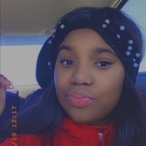 Meet your Posher, Rickyia